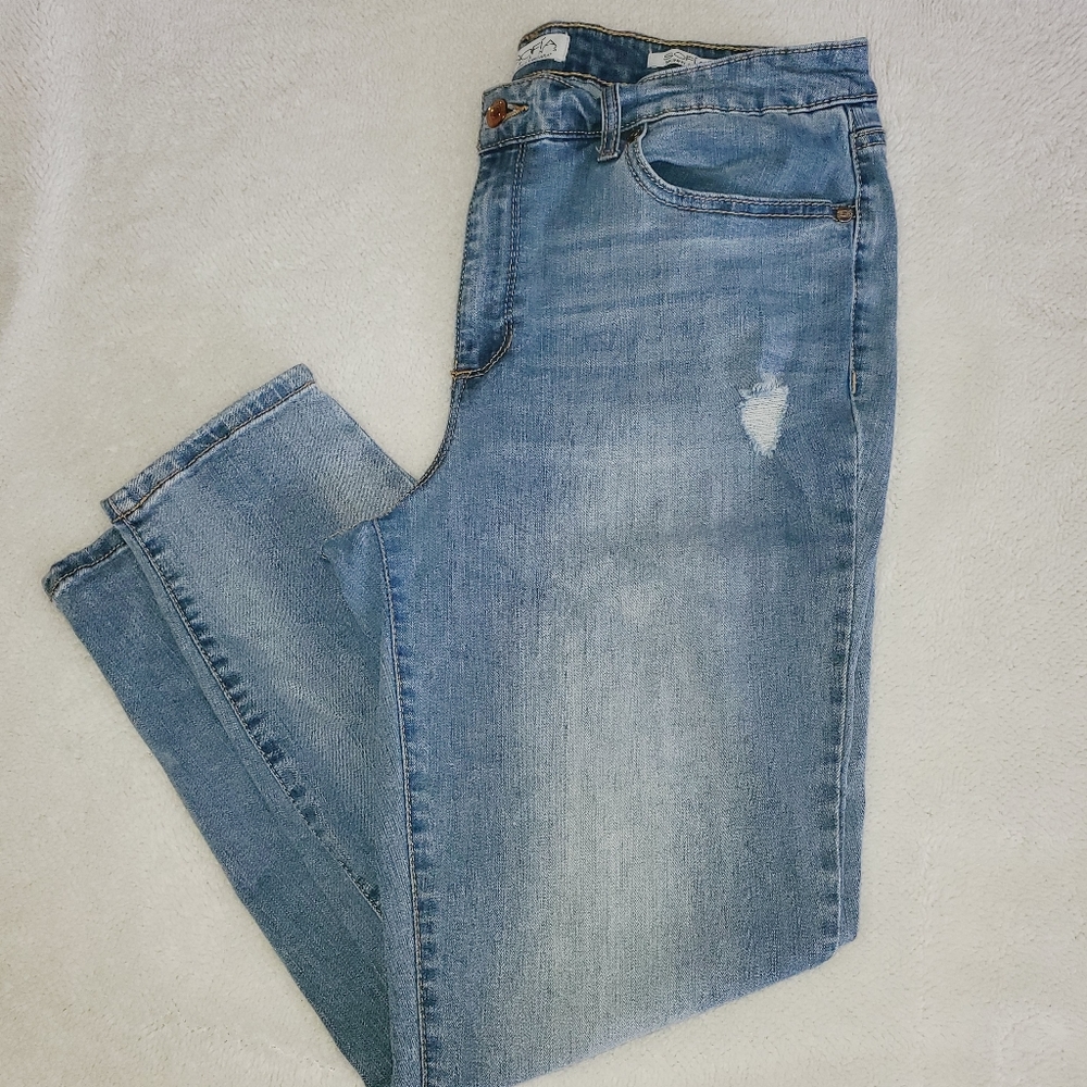 Sofia Jeans Sofia Vergara size 14. Womens Curvy Skinny Ankle Jean